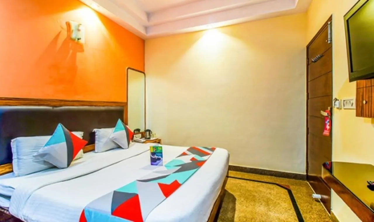 Hotel Fabexpress Jp Palace Delhi
